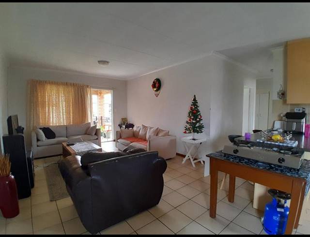 3 BEDROOM APARTMENT FOR SALE IN VALHALLA